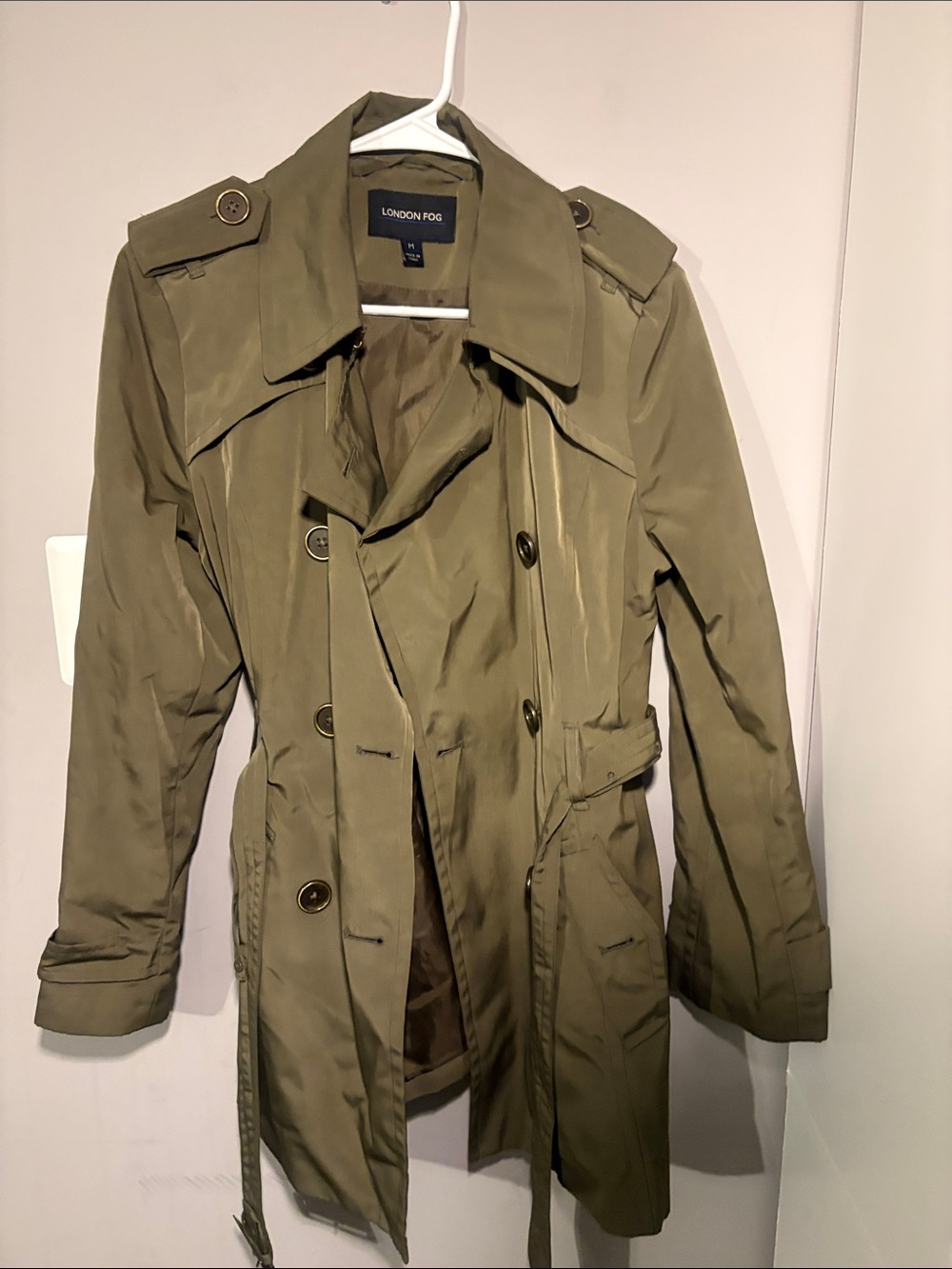 London Fog women’s trench coat olive green with belt Sz M